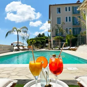 *** Hotel Miramar France